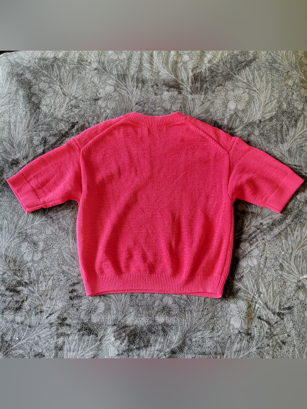 Banana Republic | Bright Pink Short Sleeve Sweater - Picture 4 of 6